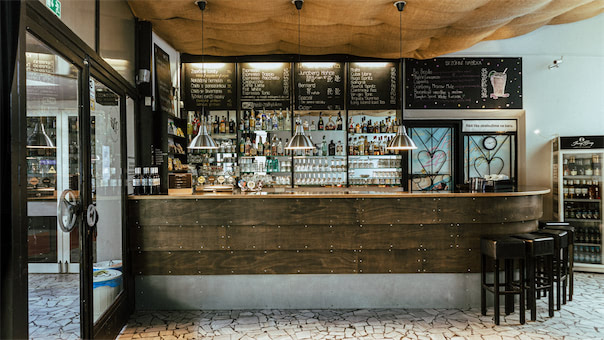 Bar Bar